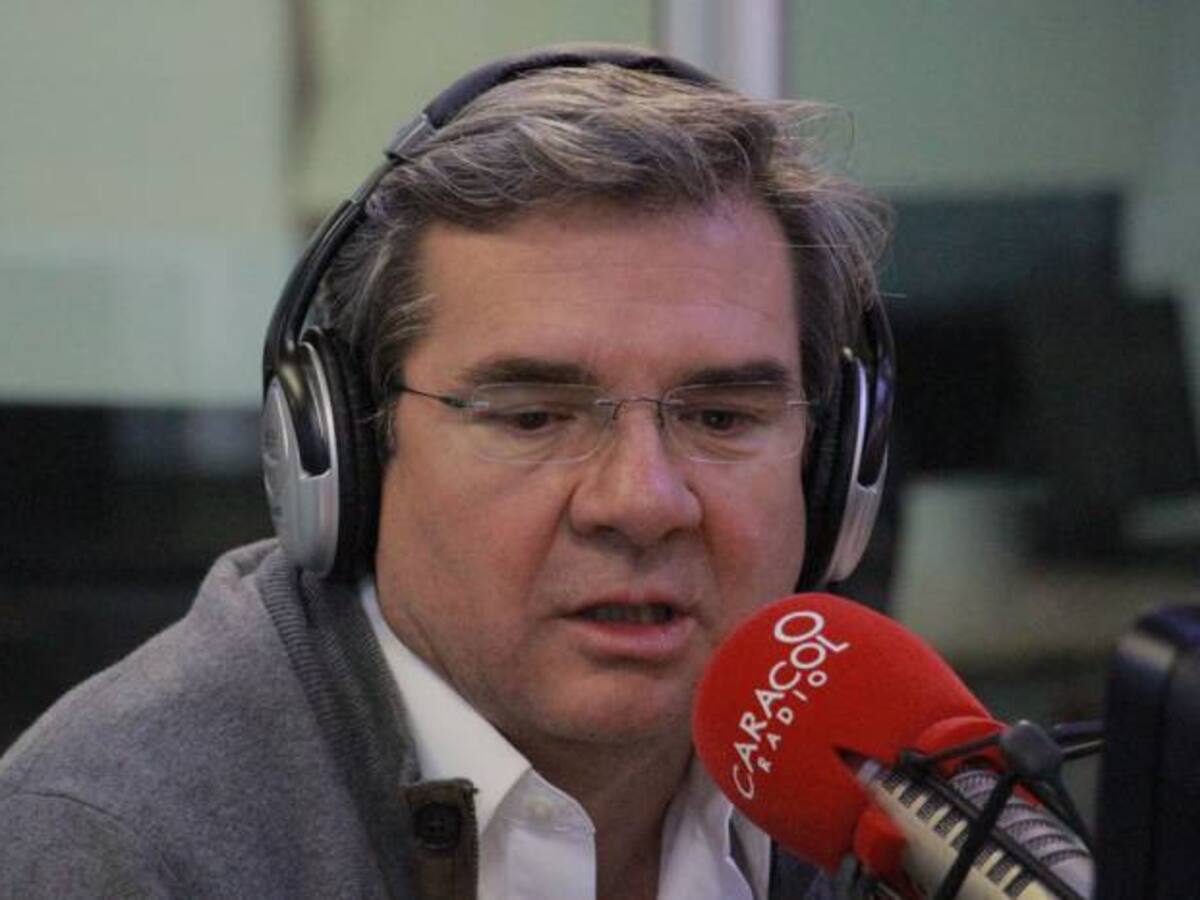 Varón dice que seguirá dando la pelea frente a apoyos cuestionados