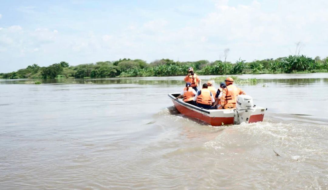La Defensa Civil recorre el Canal del Dique
