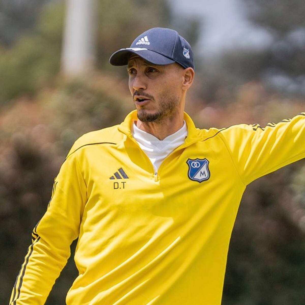 David González no continuará como director técnico de Millonarios