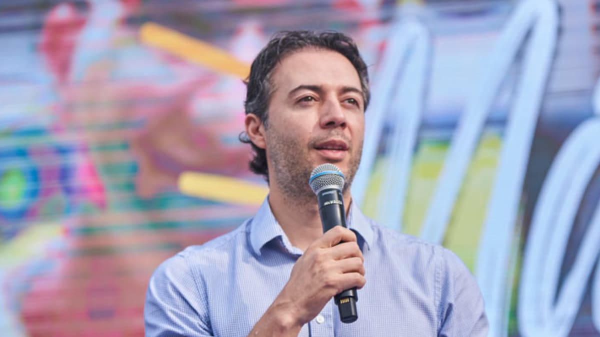 Daniel Quintero protagonizó pelea con unos pasajeros de un avión