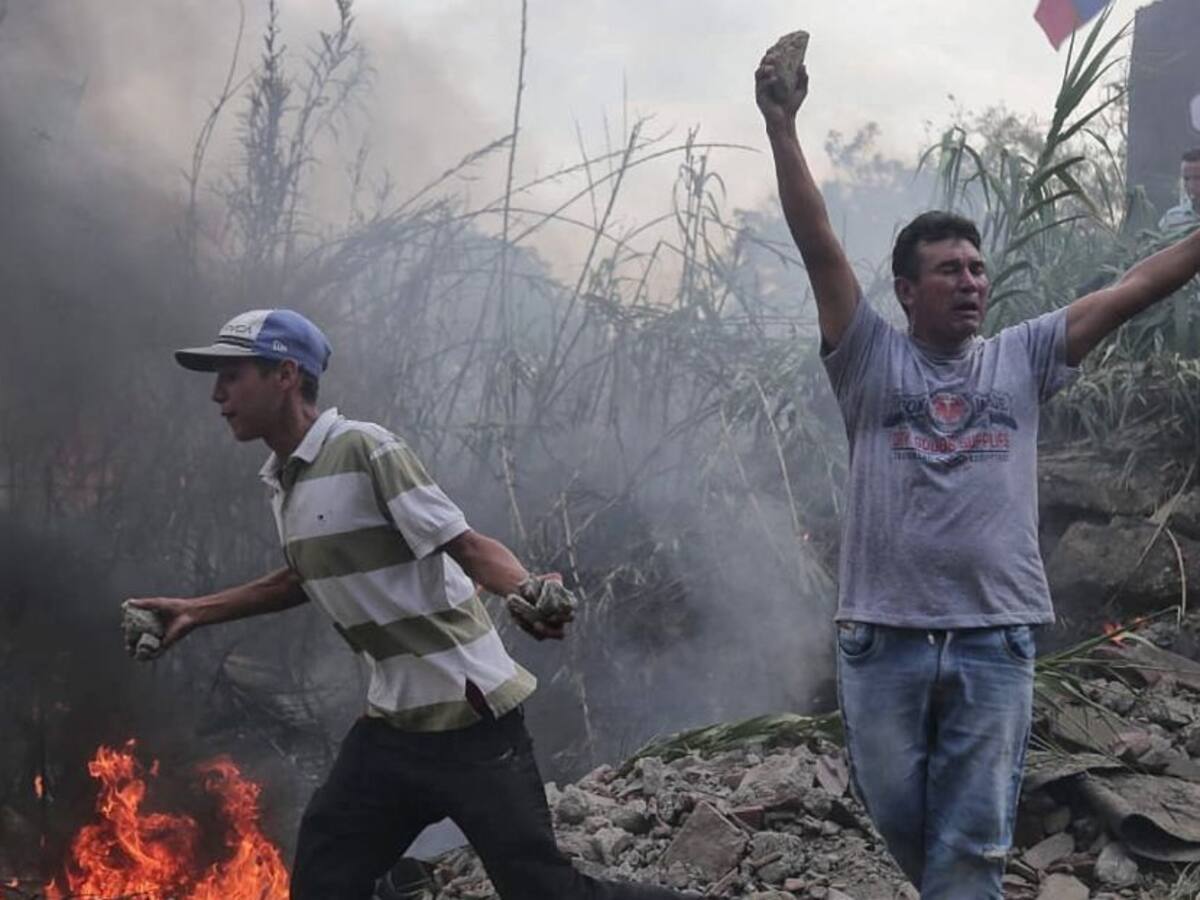 En fotos: Los violentos desmanes en el puente Francisco de Paula Santander
