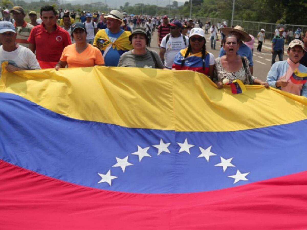 Diputados en Venezuela respaldan informe de la ONU sobre Maduro