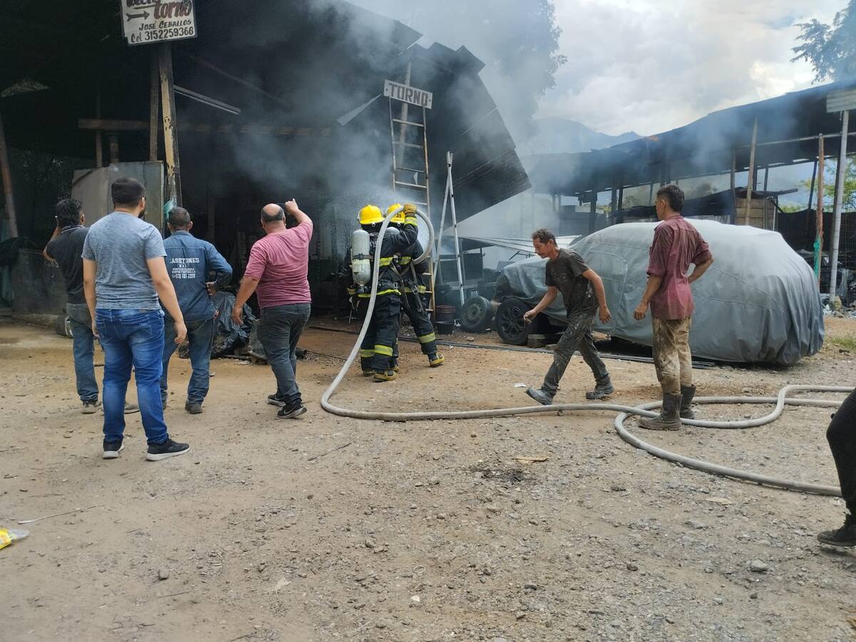 Emergencia en Ibagué por incendio en fábrica de Icopor