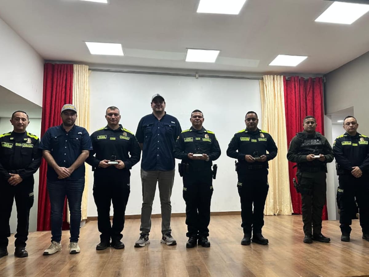 Policía hizo reconocimiento a sus uniformados más destacados en el departamento de Bolívar