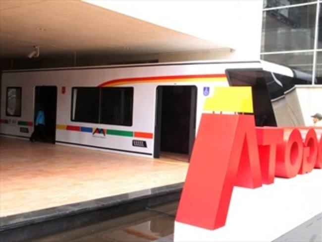 Distrito firma convenio para estructurar primera línea del metro