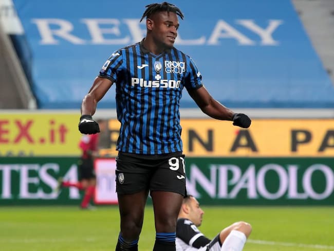 Duván Zapata marcó el segundo gol del Atalanta en la victoria ante Parma en la Serie A.