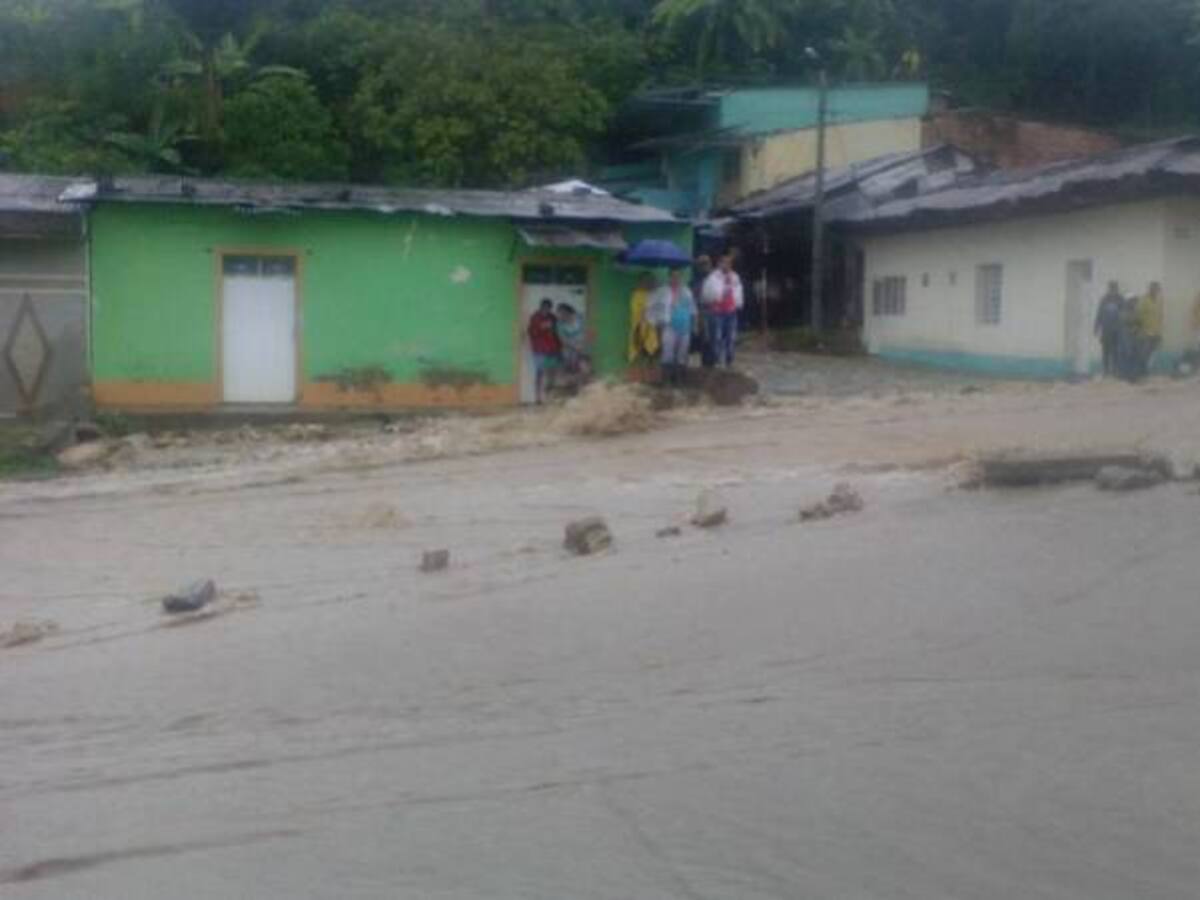 Se atienden emergencias en poblaciones del Tolima afectadas por el invierno