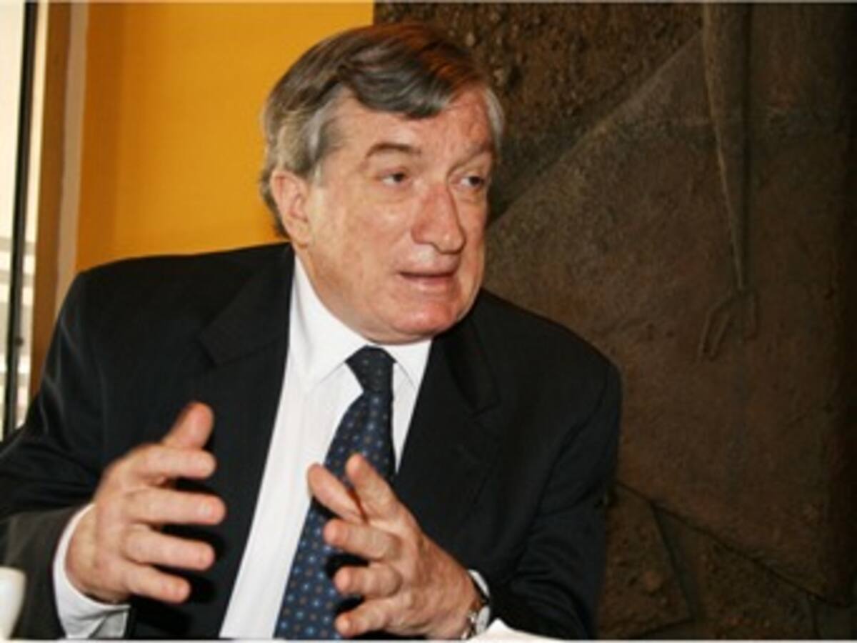 Moderadamente optimista del proceso de paz se declara Nicanor Restrepo