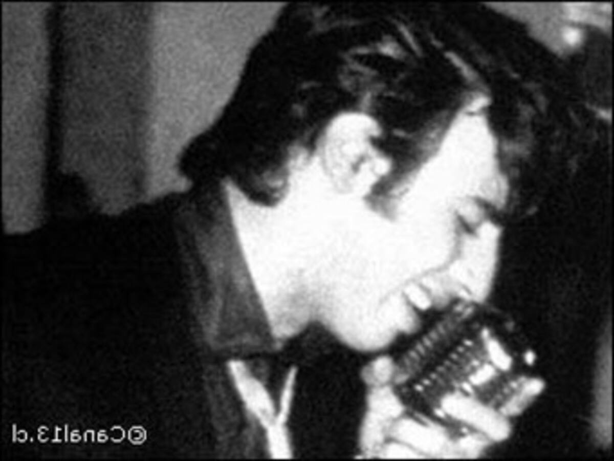 Sandro, el 'Elvis Presley' argentino que hizo delirar a sus 'nenas'