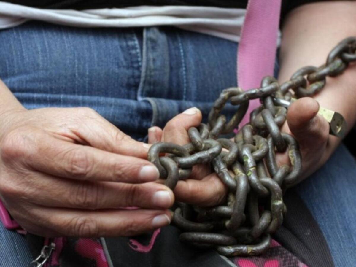 Capturan mujer que habría llevado a su prima a México para prostituirla