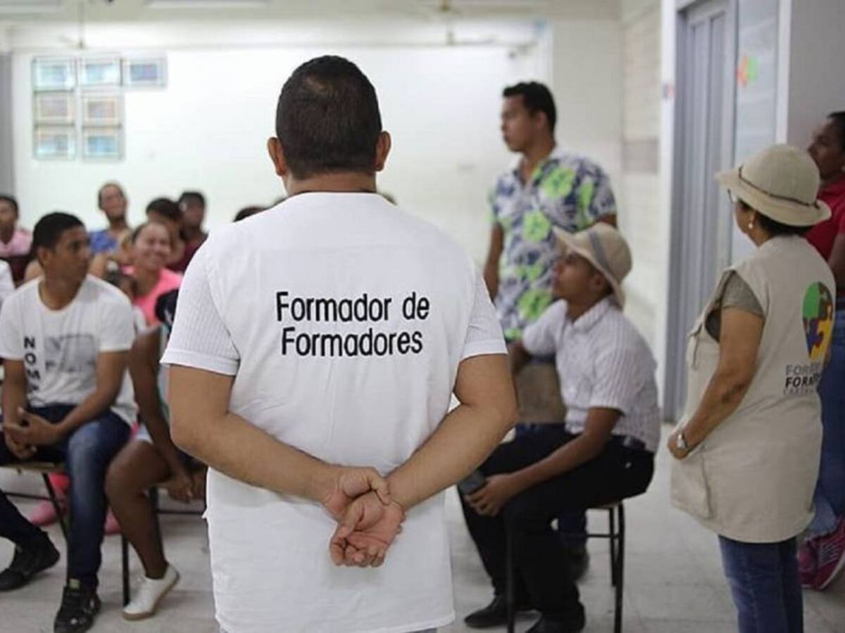 Con encuentros, fortalecen Organismos de Acción Comunal en Cartagena