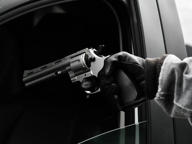 Policía es agarrado a tiros cuando se dirigía a una cita médica