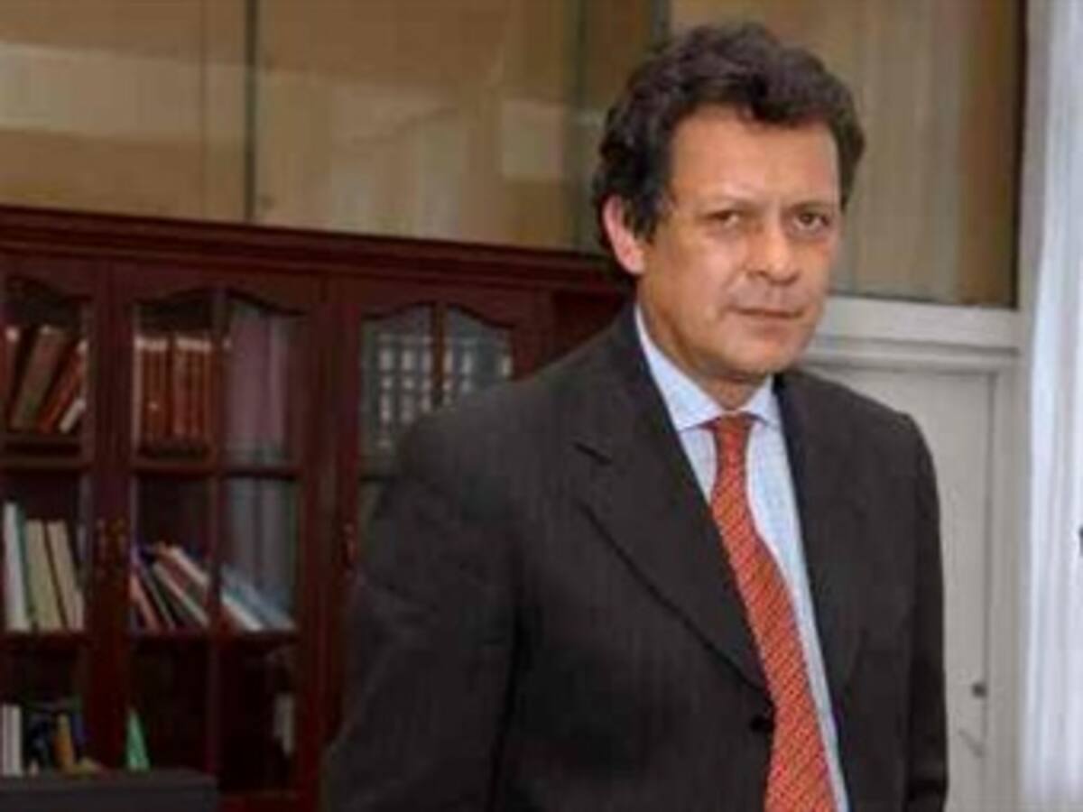 Tshabalala cimenta con un golazo los sueños de Sudáfrica