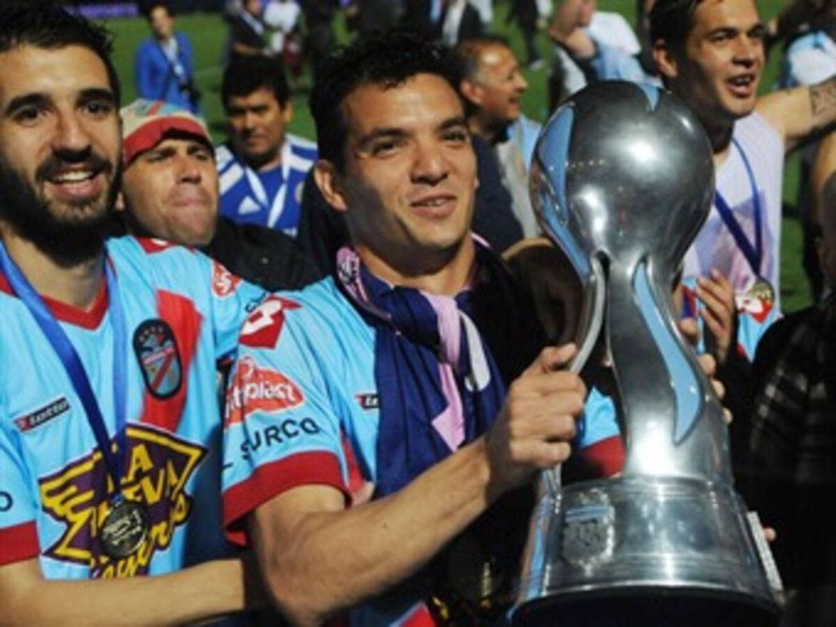 Arsenal vence a San Lorenzo y se corona en la Copa Argentina