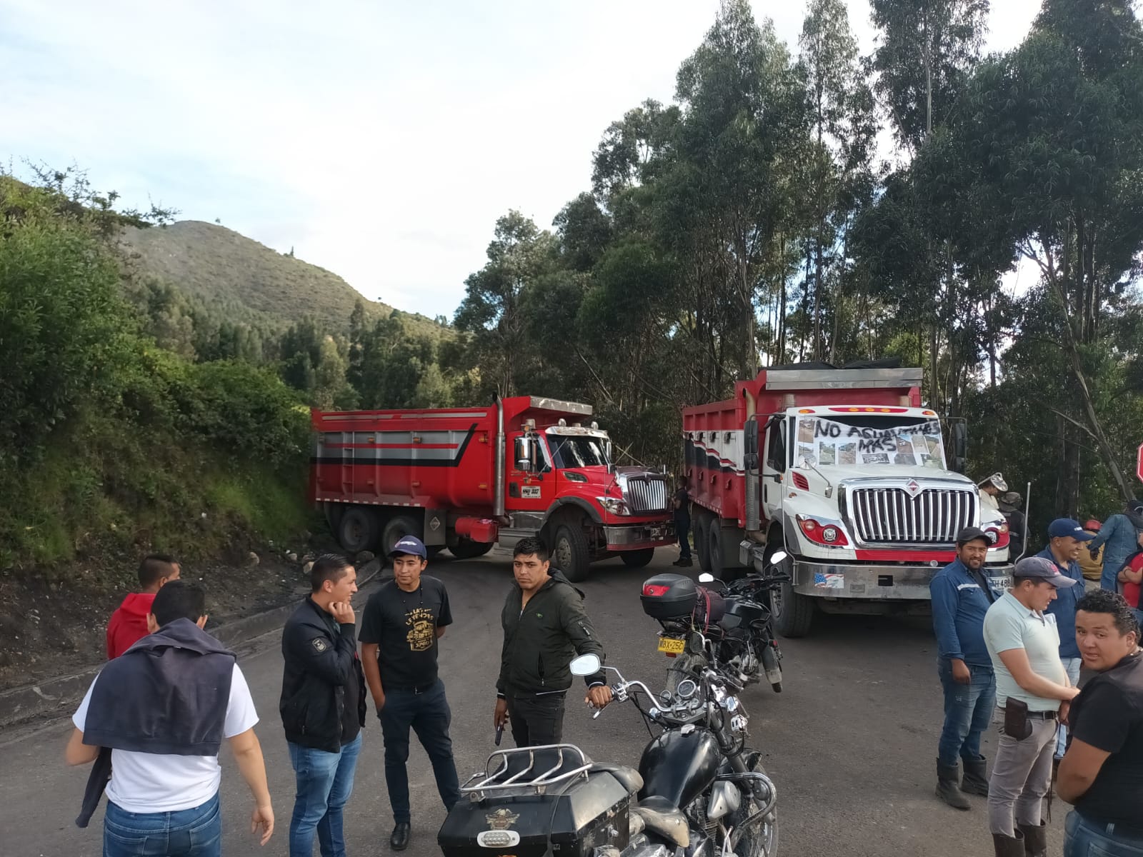 Transportadores de carbón bloquean la vía Socha - Socotá - Jericó / Cortesía: Alcaldía de Socotá