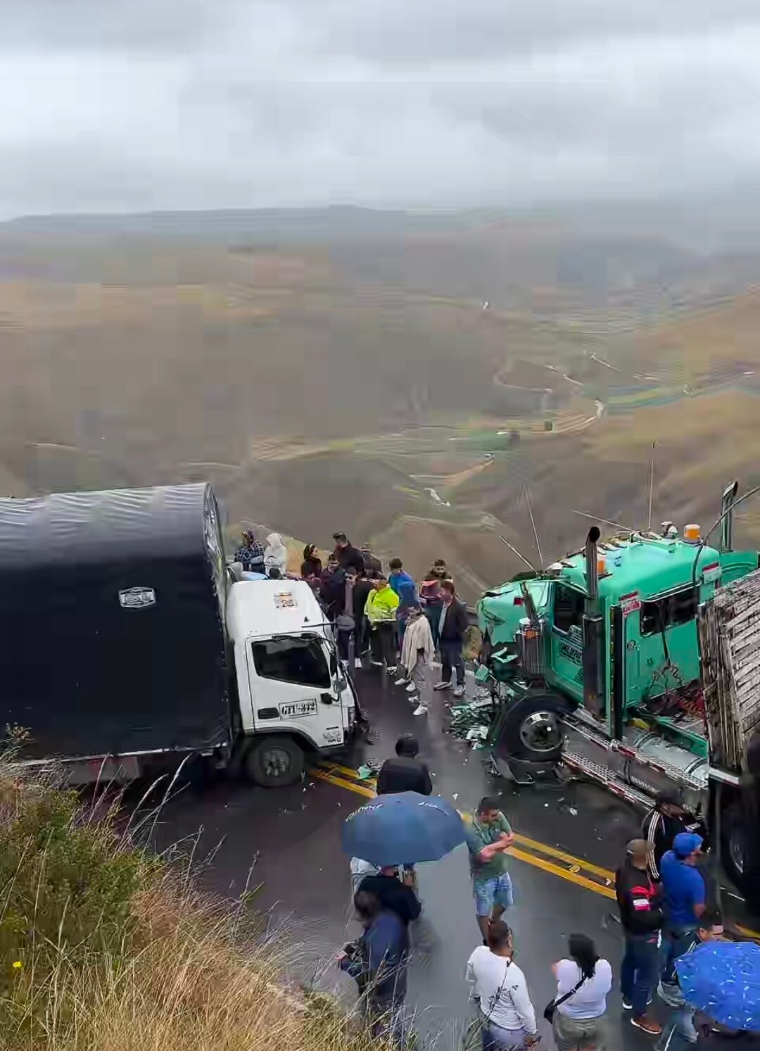 Un muerto y tres heridos en accidente de tránsito en la vía Pamplona-Bucaramanga. / Foto: Cortesía.