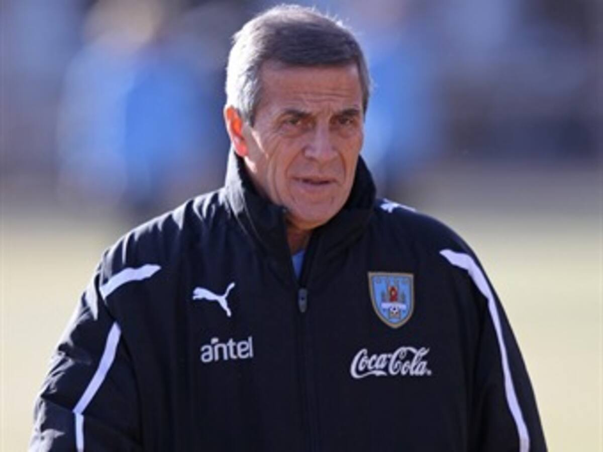 Tabárez confirma alineación para enfrentar a Chile