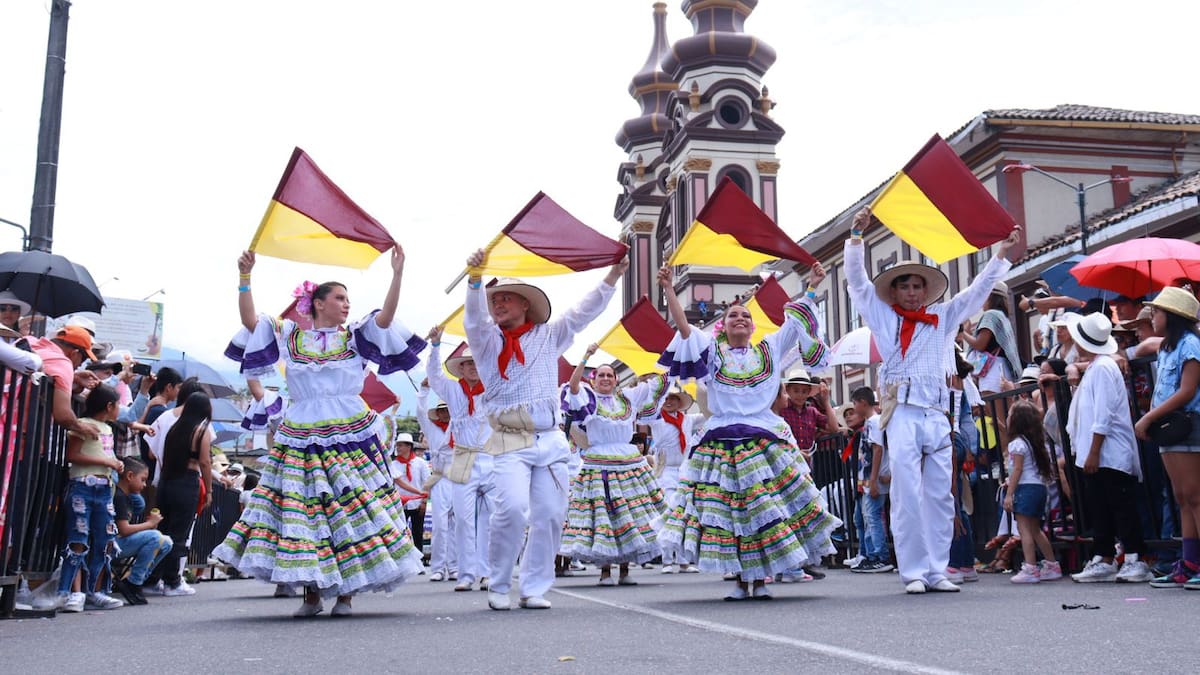 Cámara de Comercio de Ibagué aportará recursos para el Festival Folclórico Colombiano versión 2025
