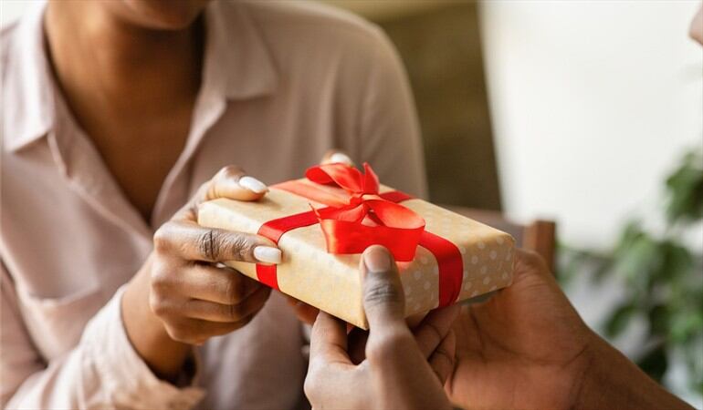 ¿Cuál sería un buen regalo para los colombianos?. Foto: Getty Images / PROSTOCK STUDIO