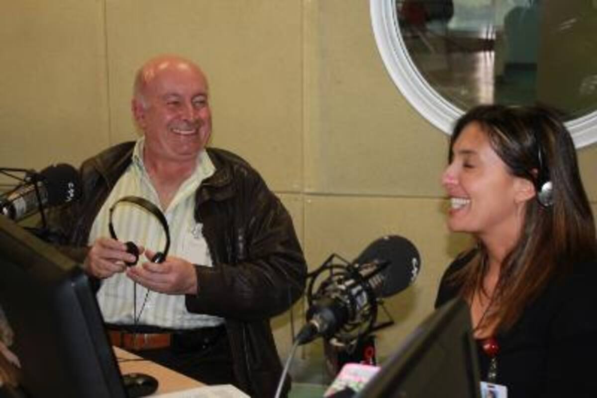 Carlos Barbosa (actor), invitado a La Ventana del 7 de abril junto a Clara Estrada.