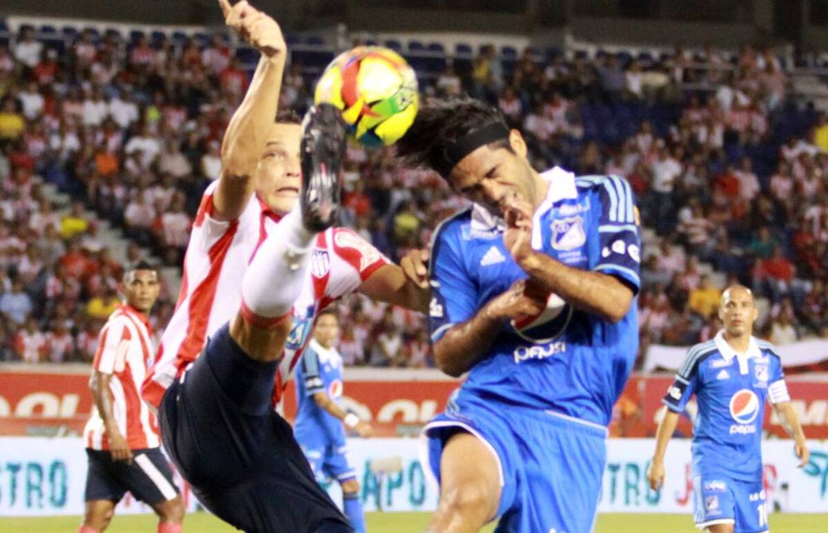 El único gol del partido lo anotó el capitán Mayer Candelo. Millonarios llegó a 18 puntos en la décima fecha.