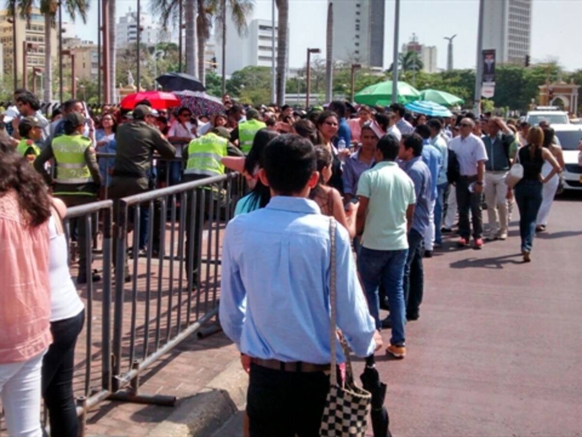Extreman requisas de seguridad de Presidencia en Centro de Convenciones