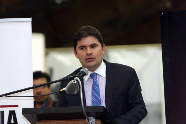 Ministro de vivienda, Luis Felipe Henao