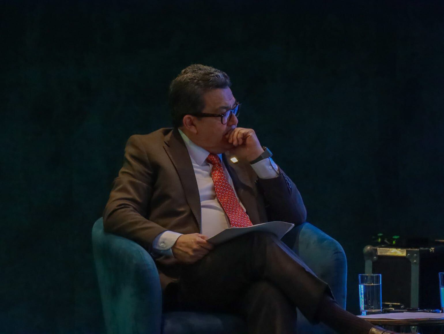 Jaime Dussan en el panel  ¿Economía popular, una solución a la igualdad?