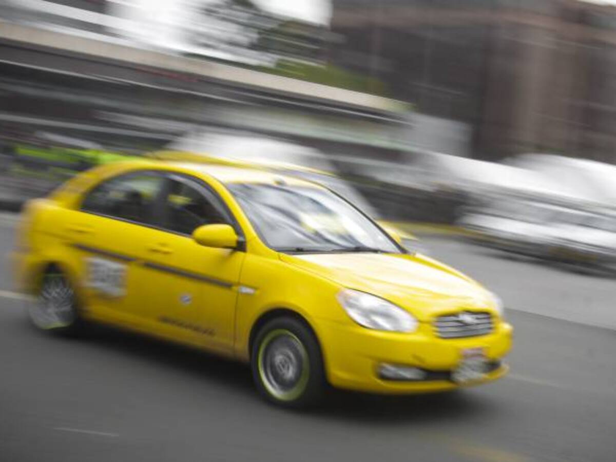 Taxista en Sincelejo agrede físicamente a dos mujeres por costo del servicio