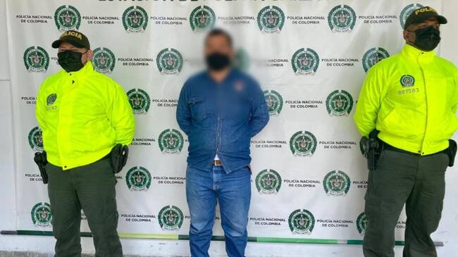 El señalado habría abusado de la menor desde que tenía 7 años de edad.