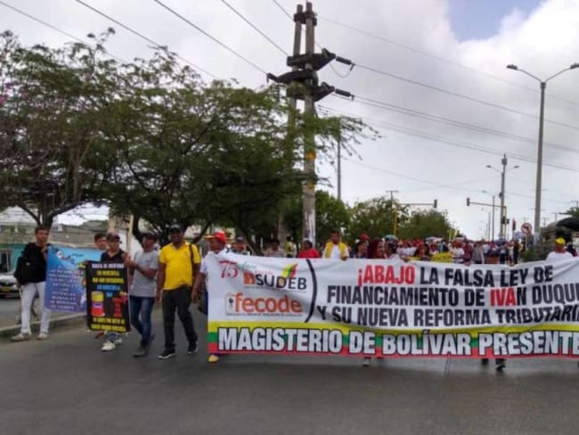 Este miércoles, docentes de Bolívar saldrán nuevamente a las calles