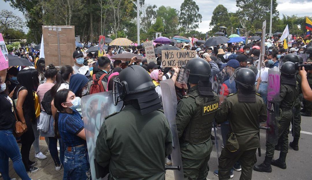 Masiva manifestación en Popayán, para rechazar muerte de la joven, presuntamente abusada por miembros del Esmad. 