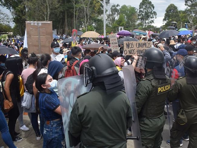 Masiva manifestación en Popayán, para rechazar muerte de la joven, presuntamente abusada por miembros del Esmad. 