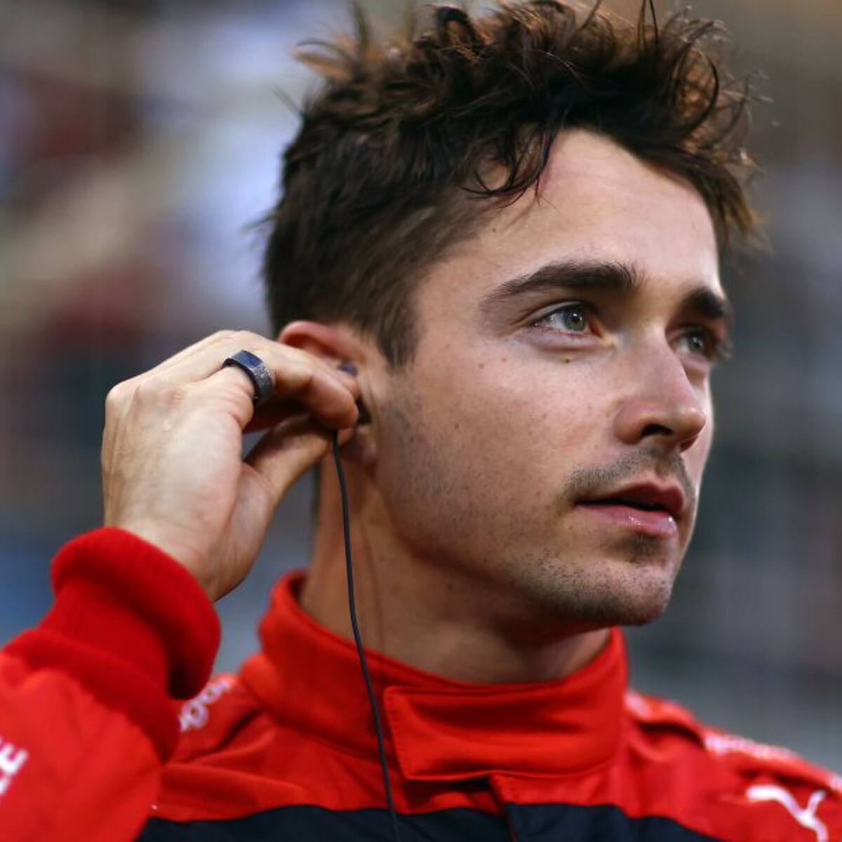 Leclerc se queda con primer GP de la temporada y los Red Bull abandonan