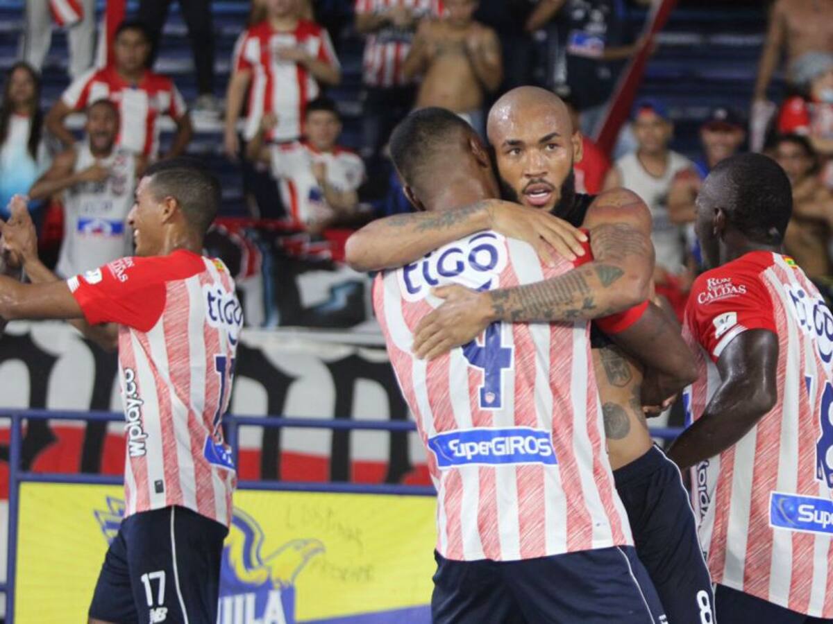 En lluvia de errores y goles en el 'Metro', Junior venció a Once Caldas