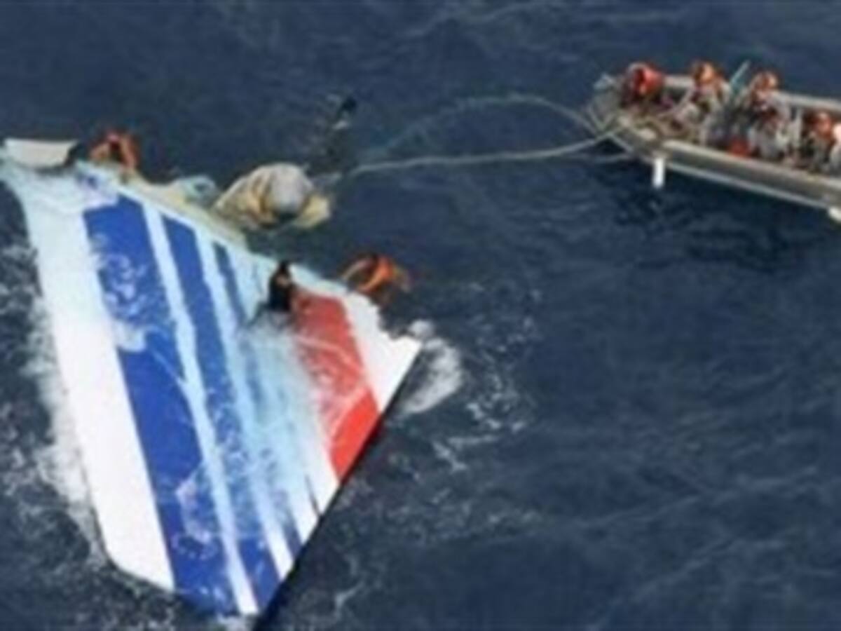Los investigadores descartan que el Airbus de Air France explotara en vuelo
