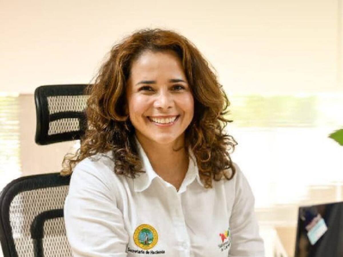 Secretaria de Hacienda asume como alcaldesa encargada de Cartagena