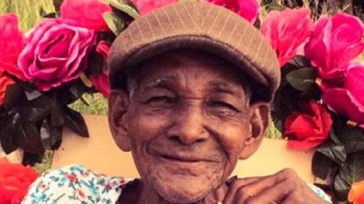 Magín Díaz, colombiano de 94 años ganador al “Mejor diseño de empaque” en los Grammy