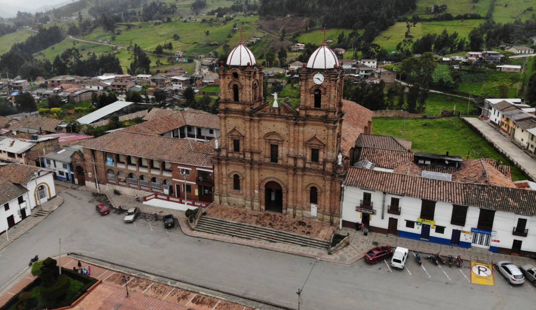 Foto: Vista de la Plaza principal en Mongua - Boyacá