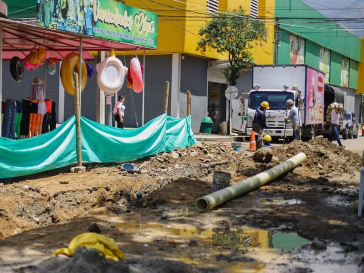 Mejoran alcantarillado en una cuadra del barrio Salado de Ibagué