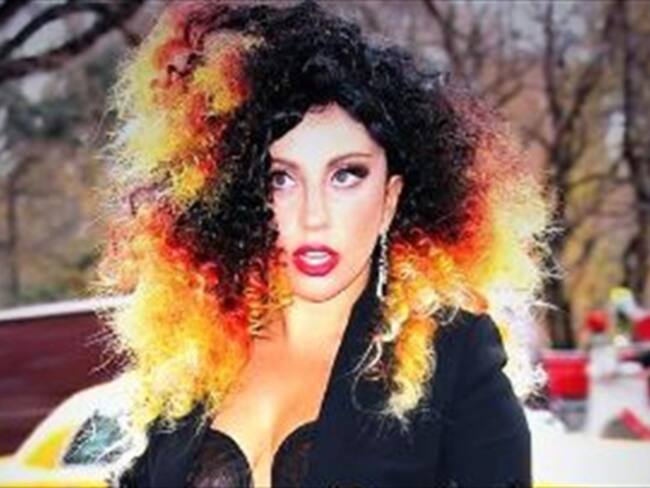 Lady Gaga admite que fue víctima de abuso sexual