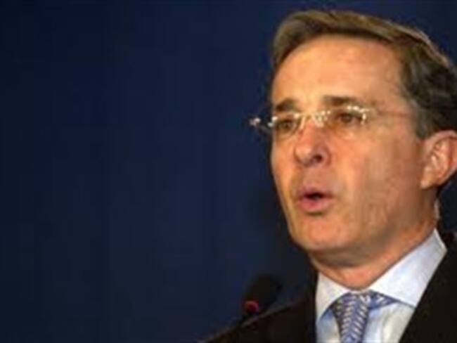 Uribe no se reunirá con Capriles