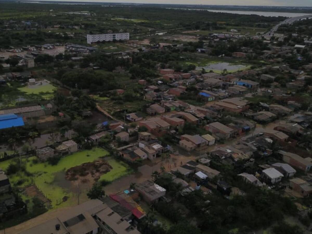 Atienden a los damnificados por el desbordamientos de caños en CGSM