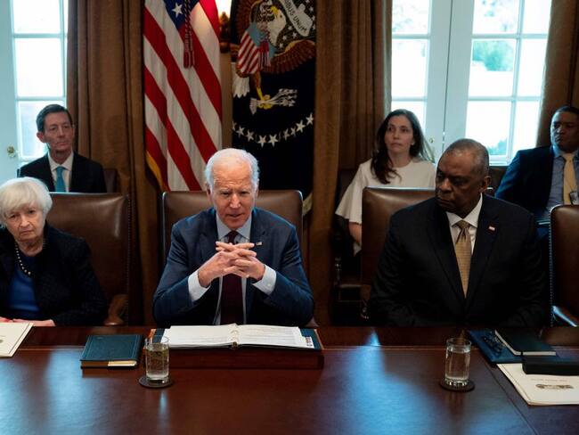 La Casa Blanca sancionó al portavoz del Kremlin y al Canciller de Rusia