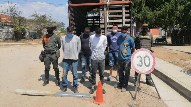 Los cinco sujetos capturados fueron dejados a disposición de la Fiscalía