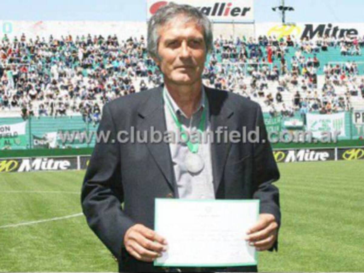 Homenaje a Alberto 'Tigre' Benítez