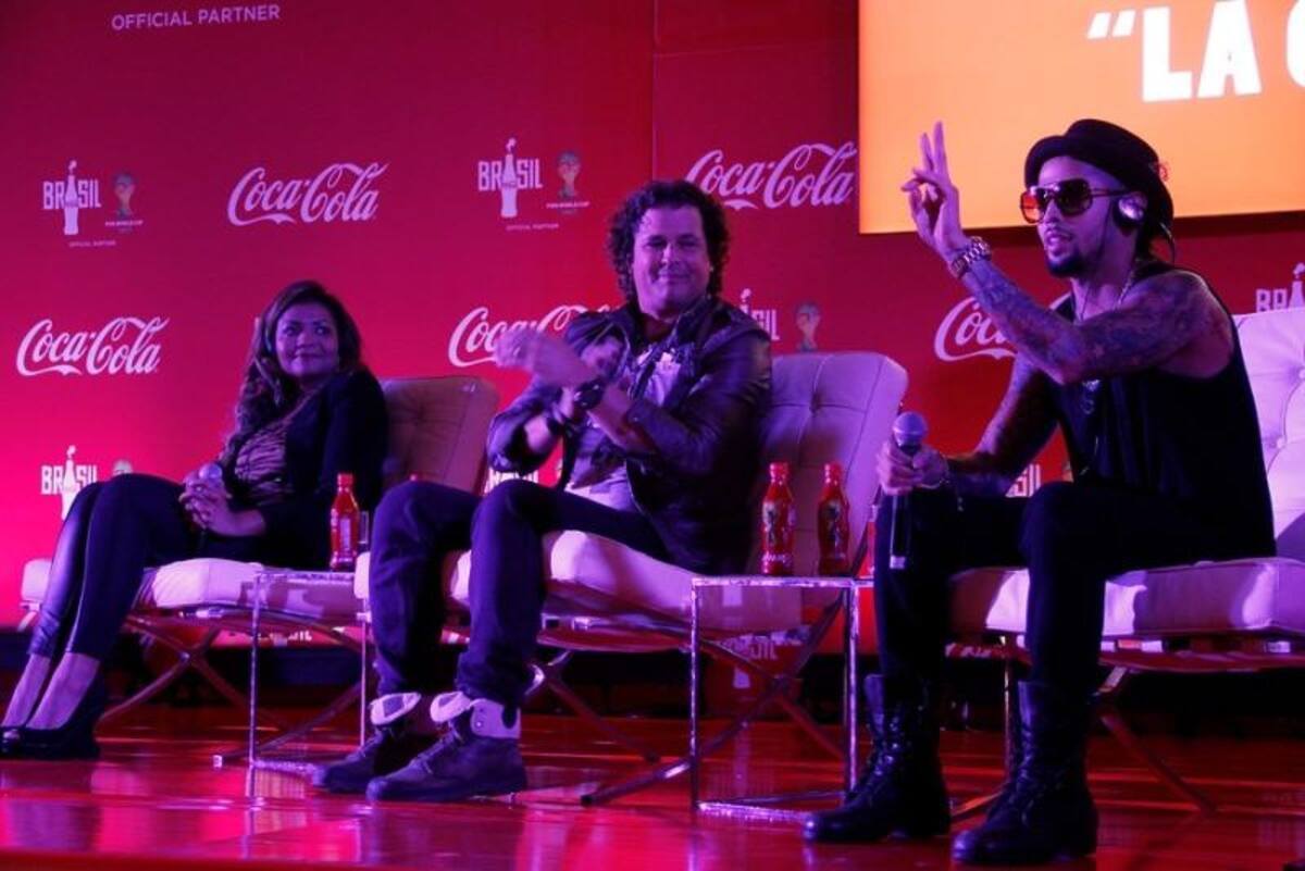 Este evento fue realizado por Coca Cola y presentado por Cesar Augusto Londoño con el fin de lanzar el himno “La copa de todos”, interpretado por los artistas Carlos vives, Colombia; Gabriela Amaral dos Santos, de Brasil; y el reconocido cantante de Estados Unidos, David Correy, ganador del Factor X. Se trata de la apuesta musical para conmemorar la elaboración del mundial 2014 en Brasil.  Foto: Colprensa
