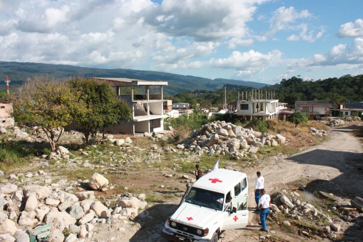 El riesgo es latente en ciertas zonas de Mocoa y quienes regresan a esas casas lo hacen por dos razones: no quieren dejar el trabajo de toda una vida a merced de los saqueadores o no tienen a donde ir.