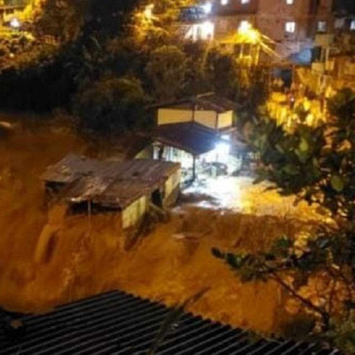 Por las lluvias, cuatro barrios de San Antonio de Prado reportan inundación