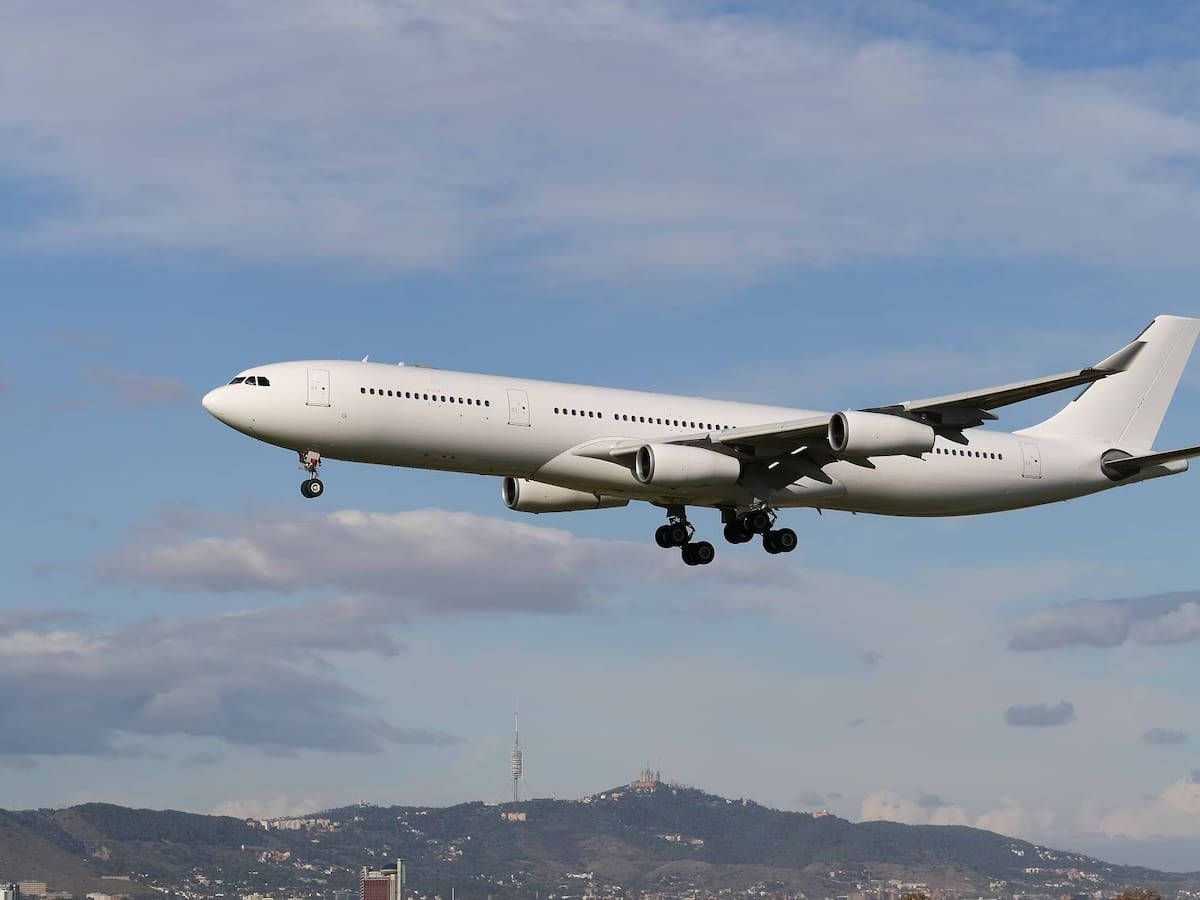 ¿Cómo afecta la rotación de la tierra a los aviones? Esto dice la ciencia